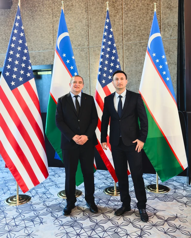 ABACUS Law Firm hamkorlari Rustam Akramov va Umidjon Olimjonov C5+1 biznes dasturida, Samarqand, 2026-yil 19-oktabr